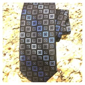 Narrow necktie from Nicole Miller.